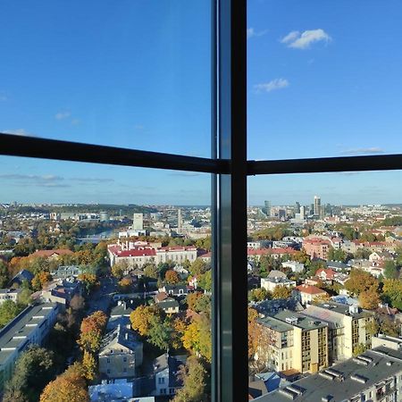 Luxury Apartment In Skyscraper Vilnius Exterior photo